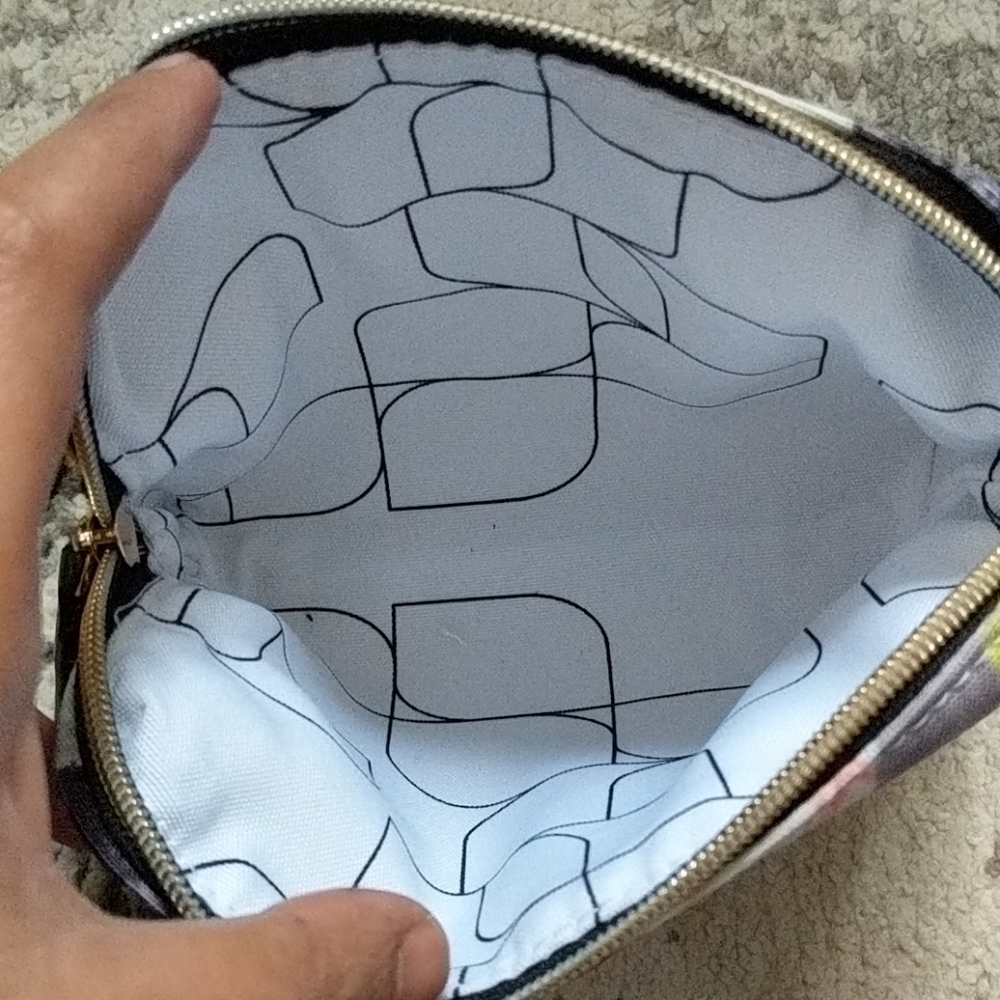 Hayward pouch - Picture 4 of 4